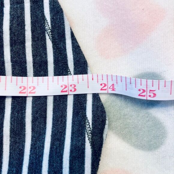 Yogalicious Striped Open Back Active T-Shirt‎ Large - Picture 10 of 11